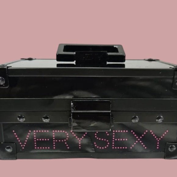 Victoria's Secret VERY SEXY Makeup / Jewelry Case Filled with NEW Makeup - Picture 3 of 10